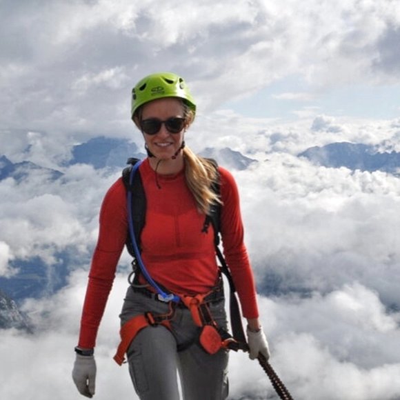 Meet your Posher, Mary - Picture 1 of 3